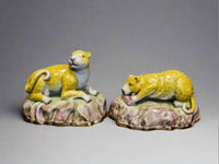 Vintage Wong Lee Pair Leopard Figurines Hand Painted Porcelain WL 1895 Figurines