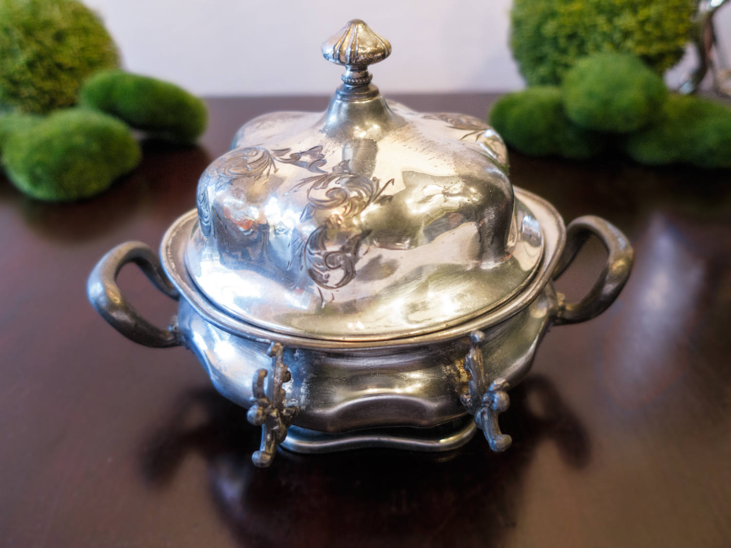 Two's Company Golden Bee Covered Butter Dish